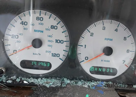 2003 Chrysler Town & Country Lx z USA, uszkodzony, nr VIN 2C4GP443X3R211254